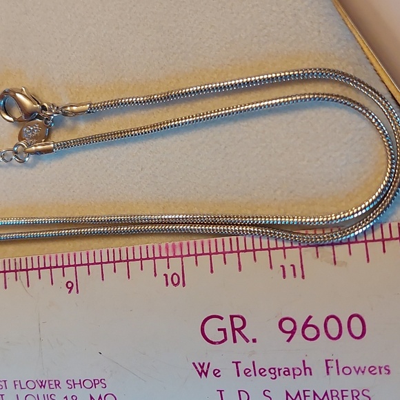 Kirk's Folly Chain + 18KTGP MOP Blister Pearl Pendant Necklace - Picture 11 of 13